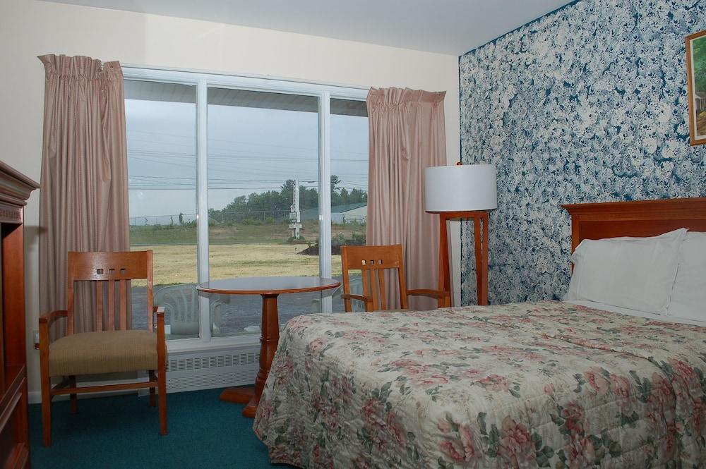 Sara Glen Motel photo 22