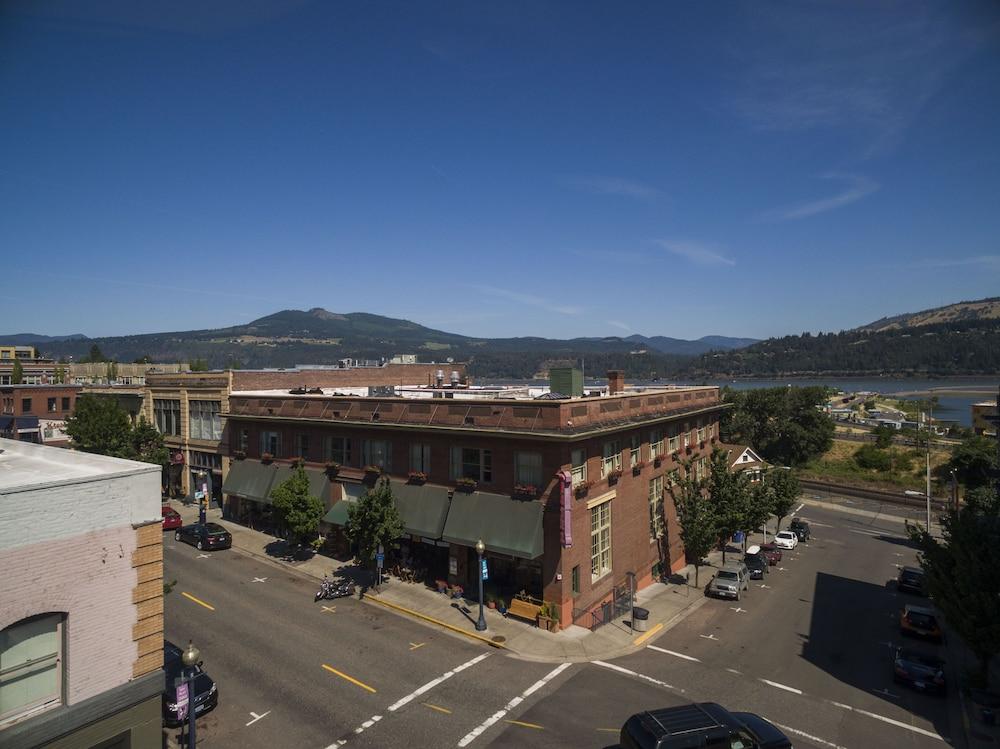 Hood River Hotel photo 74