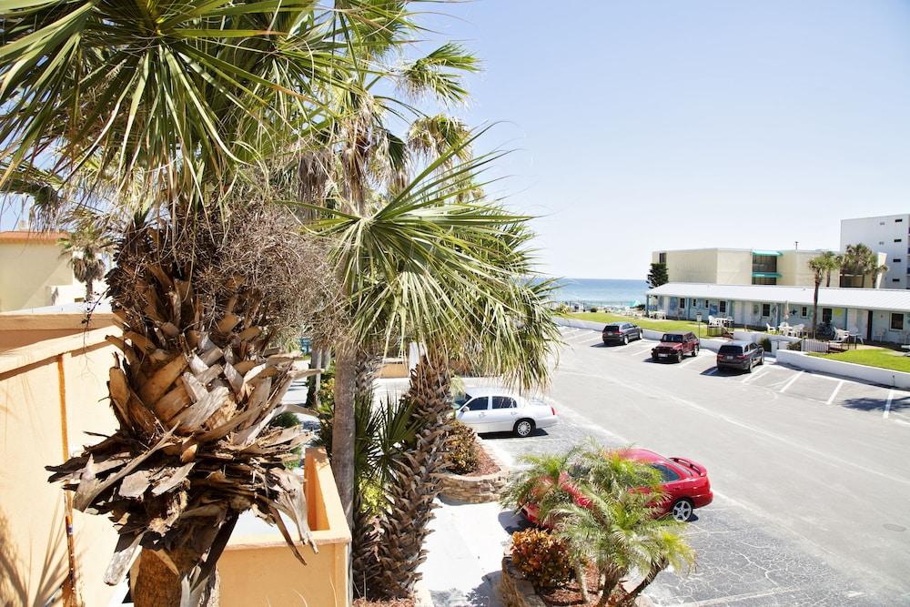 Dream Inn photo 67