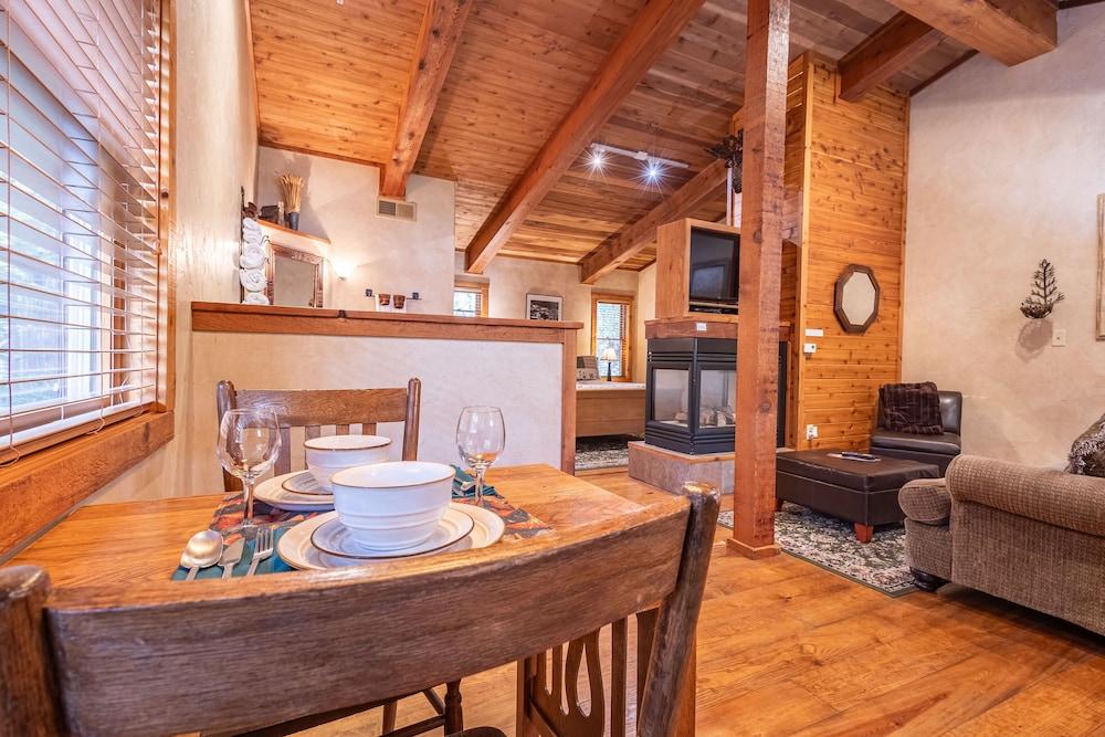 Ruidoso Lodge Cabins photo 32