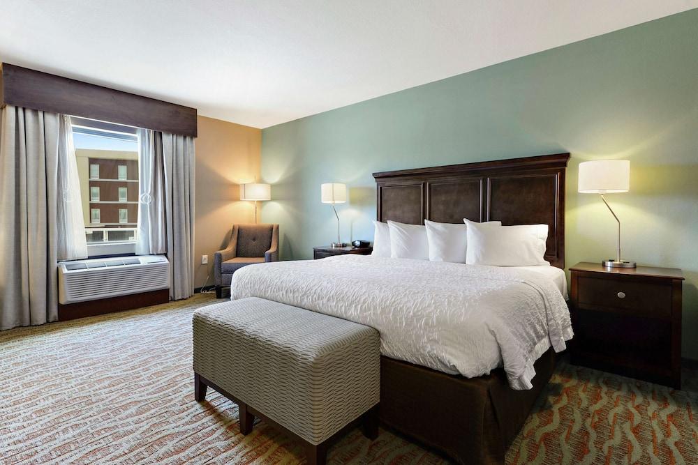 Hampton Inn & Suites Gulfport I-10 photo 17