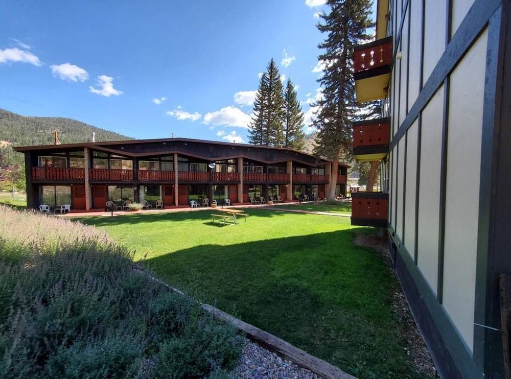 Auslander Condominiums photo 10