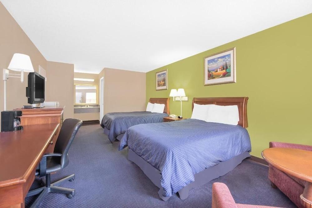Hotel Express photo 2