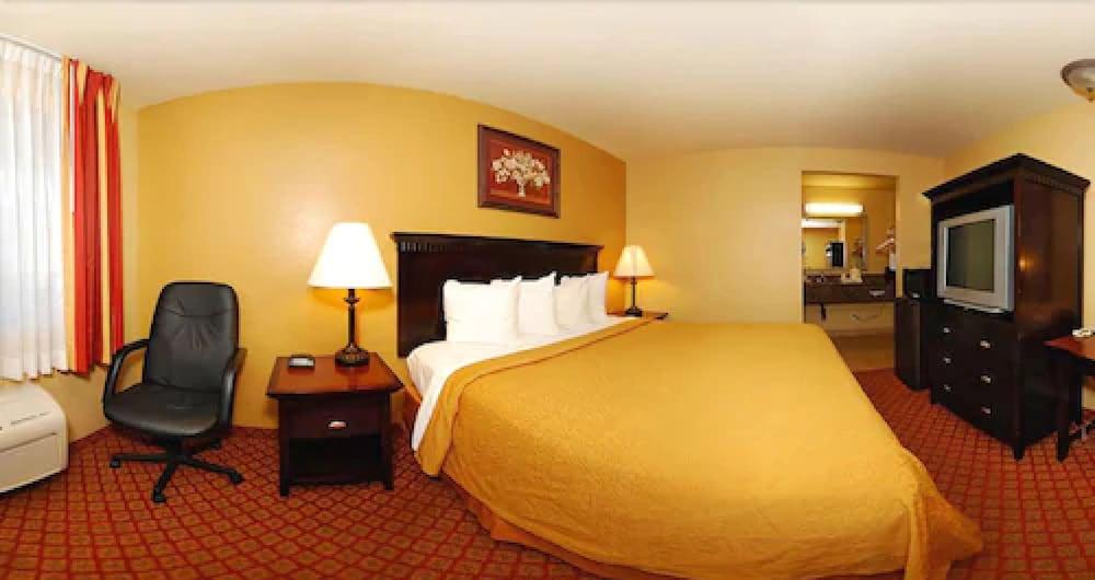 Quality Inn San Bernardino - Loma Linda photo 3