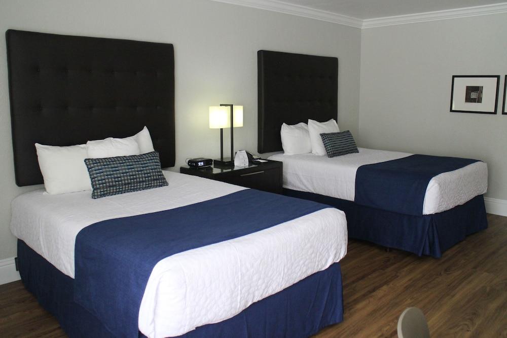 Miami Lakes Hotel photo 20