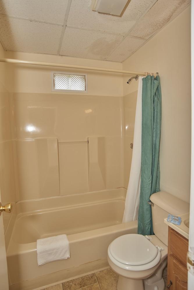 Marguerite Motel photo 44