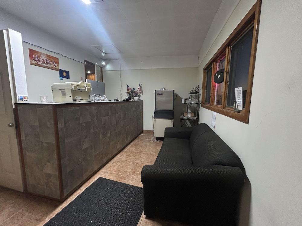Gateaway Motel Broken Bow NE photo 47