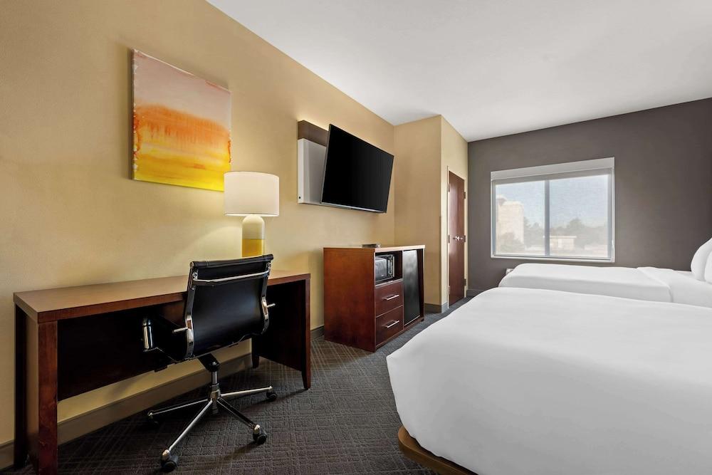 Comfort Suites Cullman I-65 Exit 310 photo 14