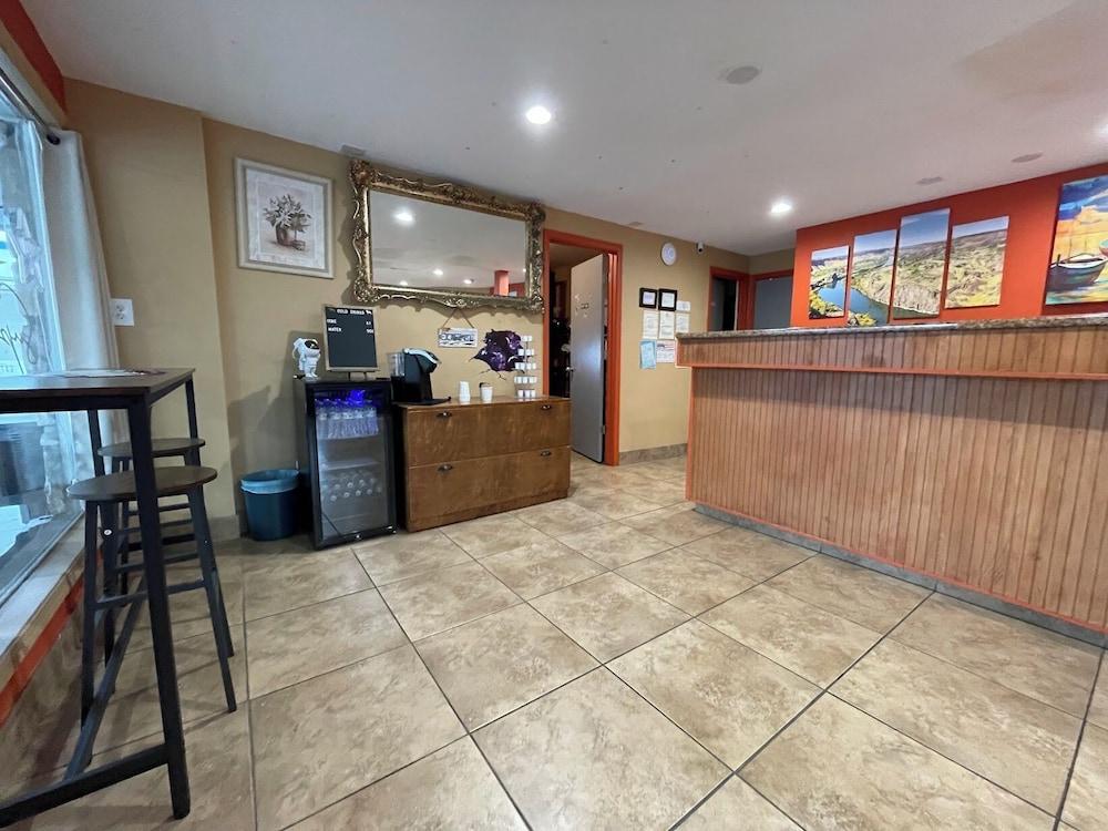 Canyon Inn photo 2
