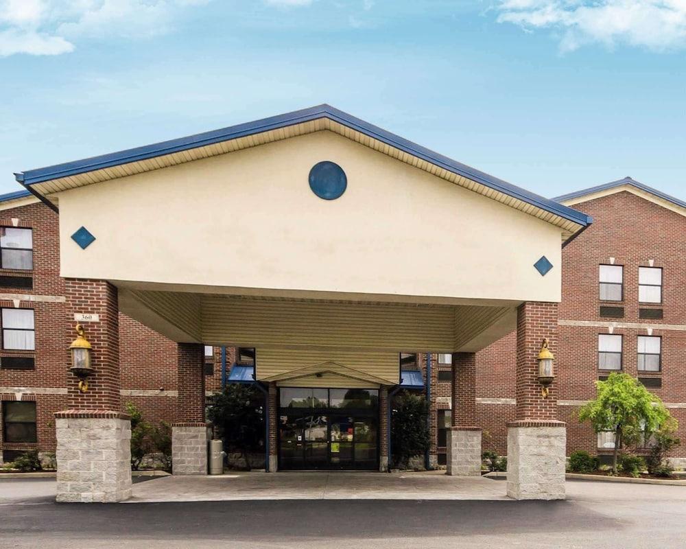 Quality Suites Jeffersonville - Louisville North — hotel in Jeffersonville