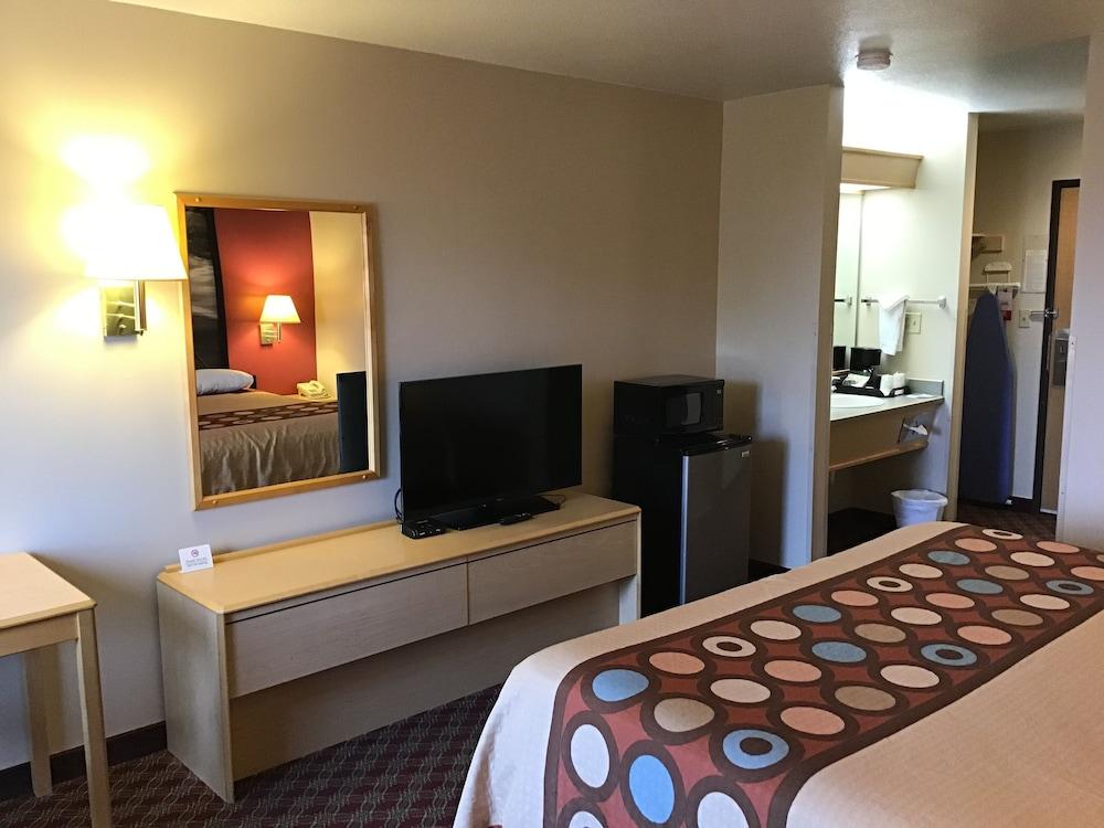 Super 8 by Wyndham Heyburn/Burley Area photo 14