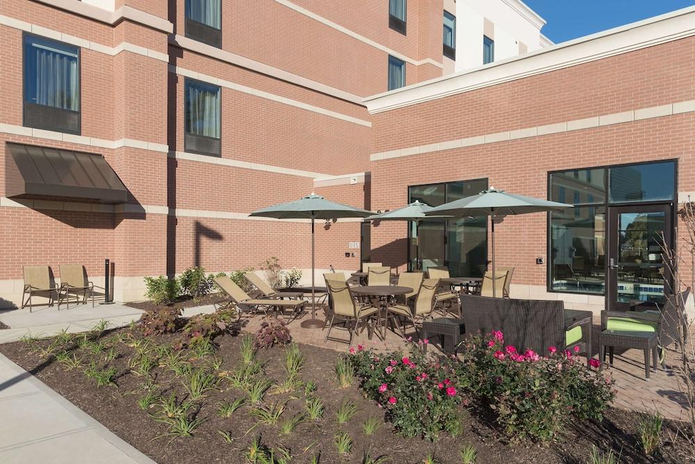 Hampton Inn & Suites Chicago Schaumburg photo 15
