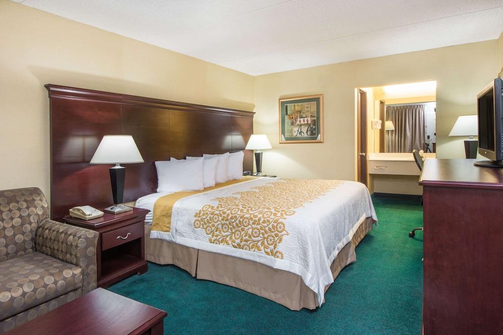 Days Inn by Wyndham Paducah I-24 Exit 4 photo 4