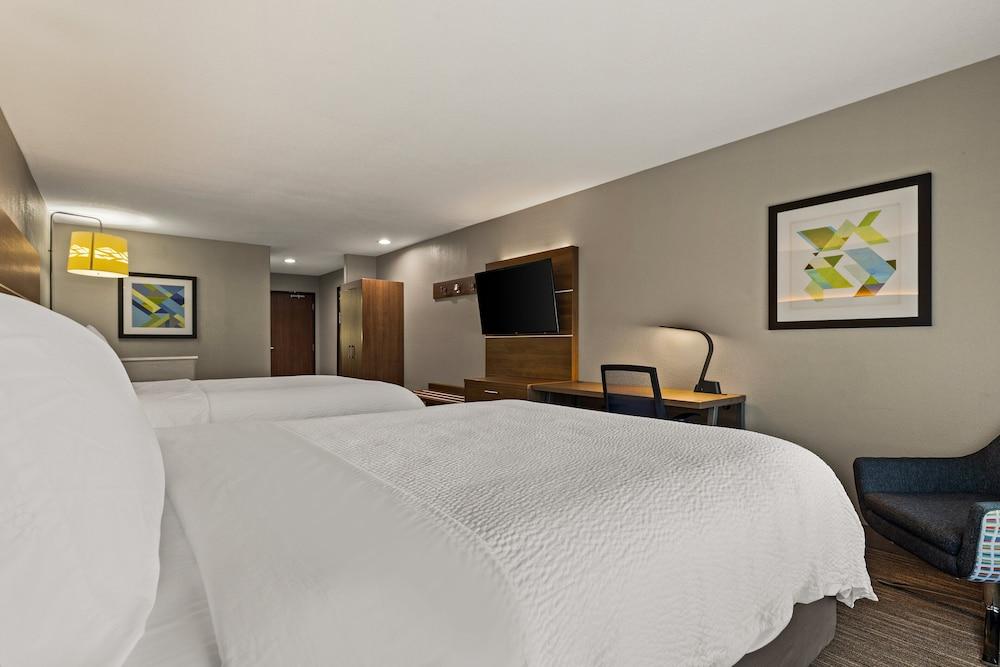Holiday Inn Express Hotel & Suites Okmulgee by IHG photo 16