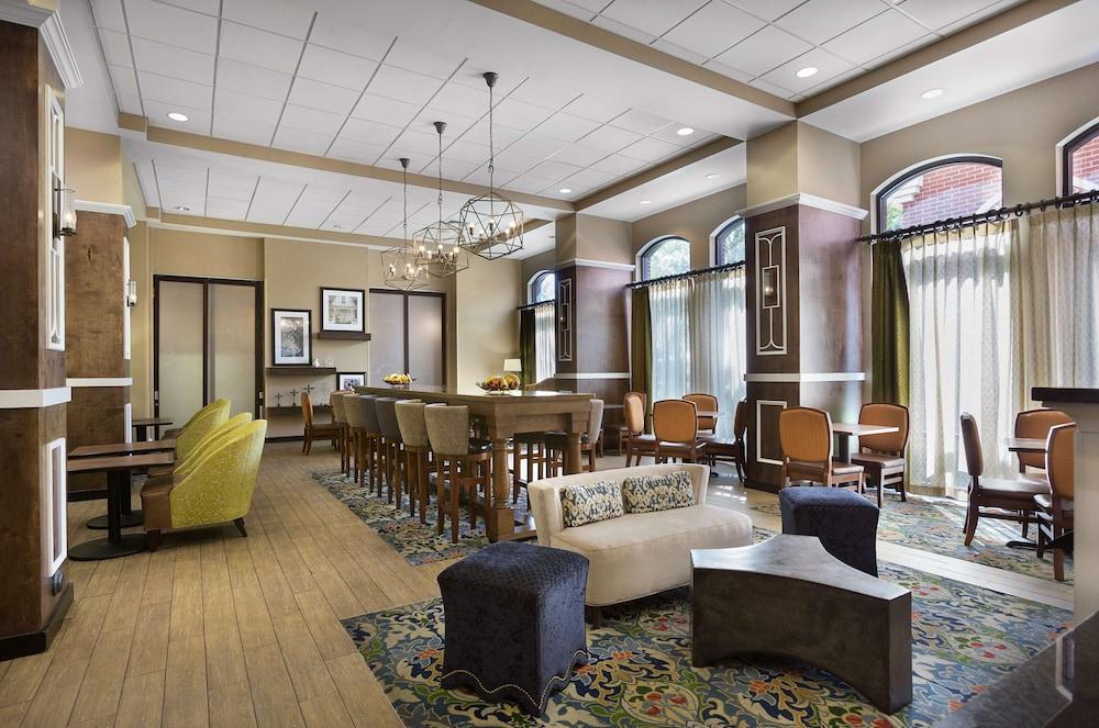 Hampton Inn Charlotte-Belmont at Montcross photo 26