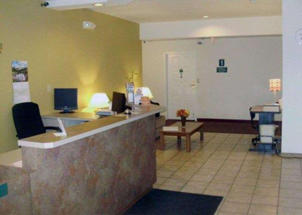 Rodeway Inn Salina North photo 4