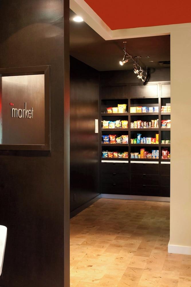 Courtyard by Marriott Orlando International Dr / Conv Cntr photo 17