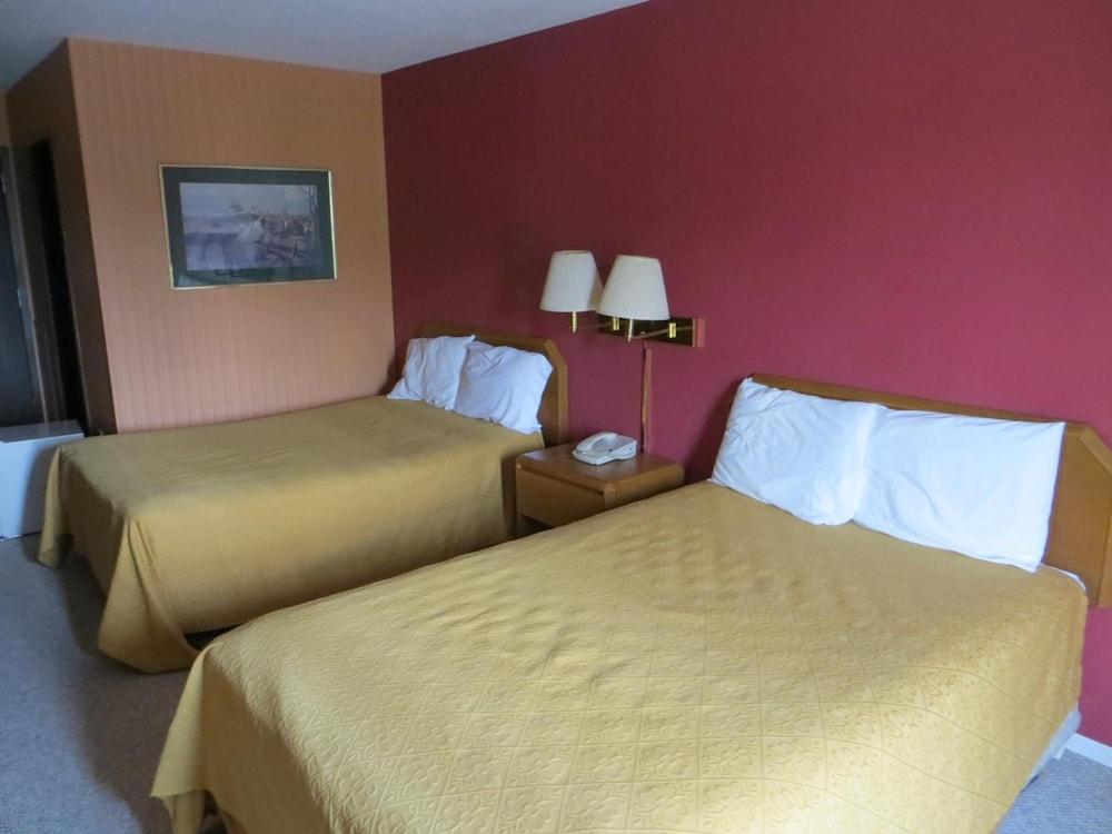 Americourt Hotel photo 26