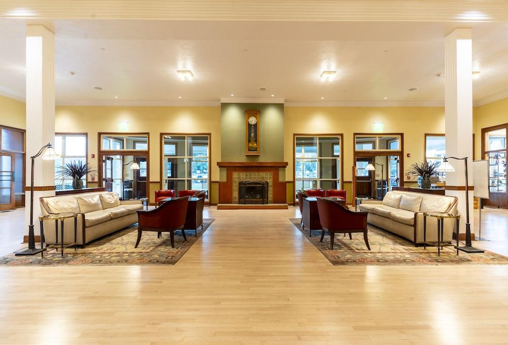 Mammoth Hot Springs & Cabins - Inside the Park photo 19