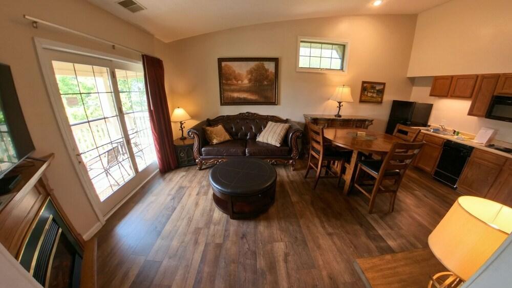 Grand Wood Suites photo 16