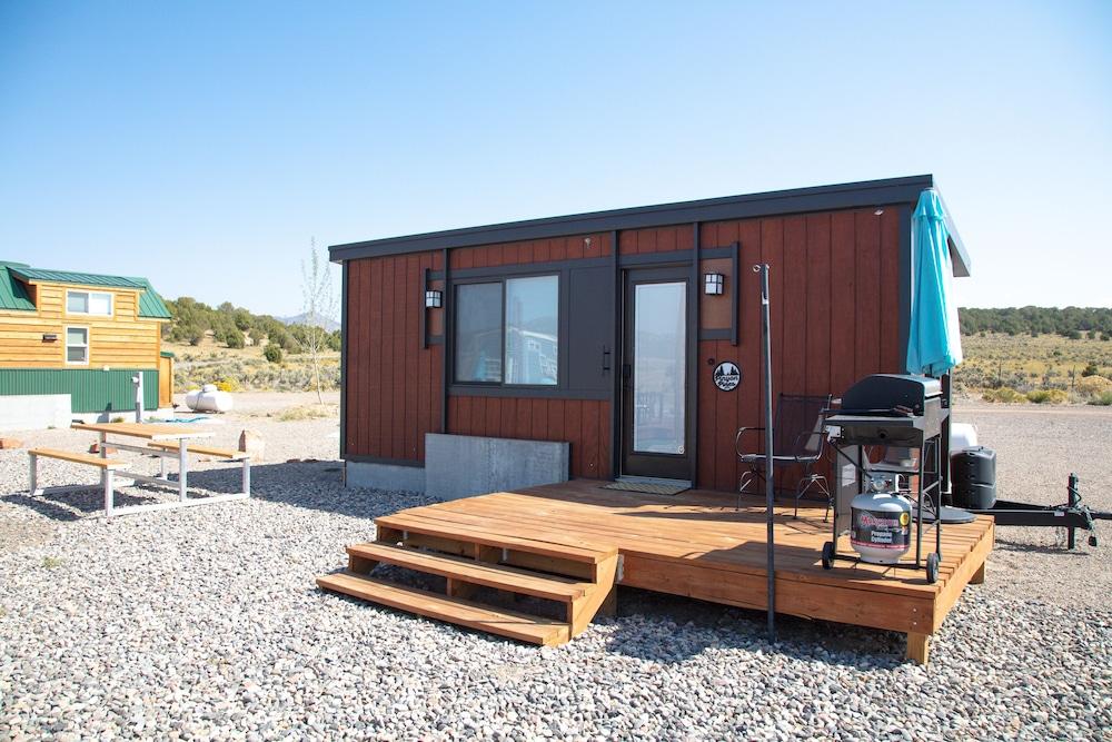 Trail and Hitch Tiny Home Hotel and RV photo 75