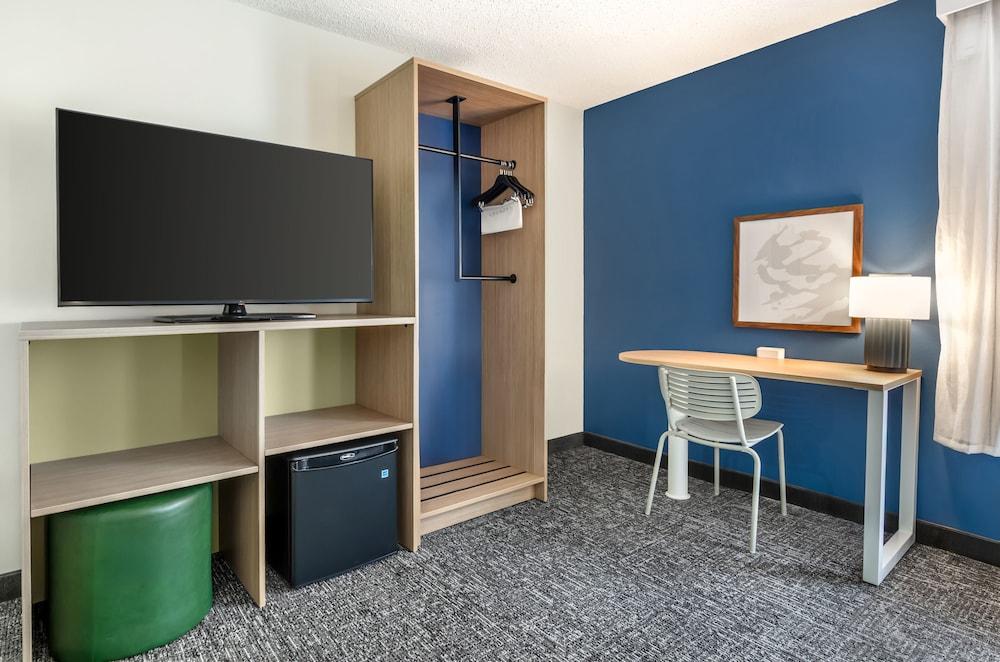 Spark by Hilton Knoxville North I-75 photo 6