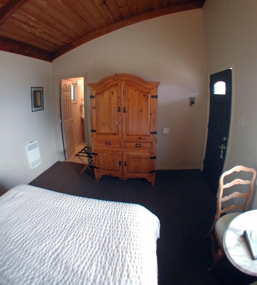 Lucia Lodge photo 14
