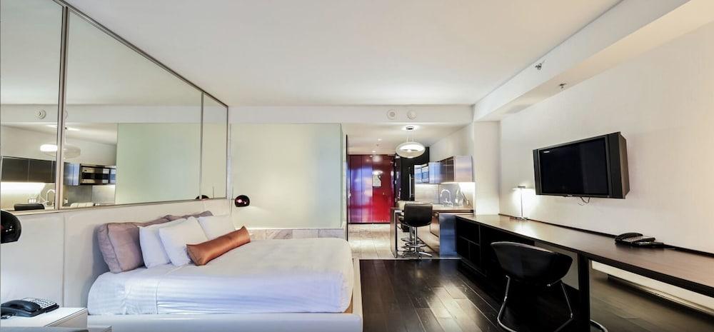 Ava's Suite 37th FLR PALMS PLACE photo 3