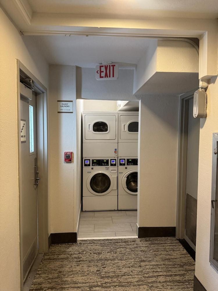 Quality Inn Orlando Near International Drive photo 55