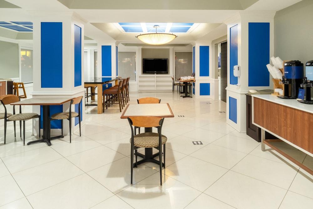 Holiday Inn Express Hotel & Suites Magee by IHG photo 28