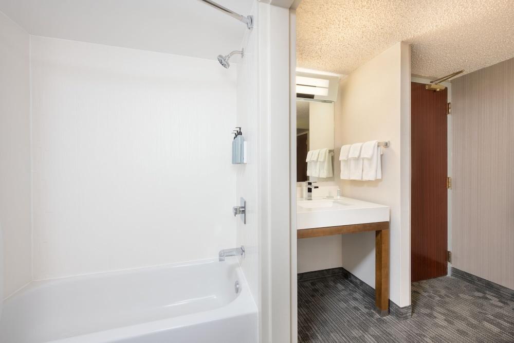 Courtyard Greenville-Spartanburg by Marriott photo 15