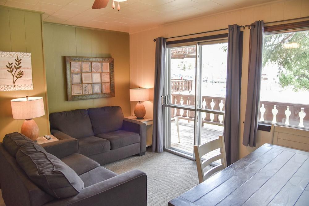 Alpine Lodge photo 76