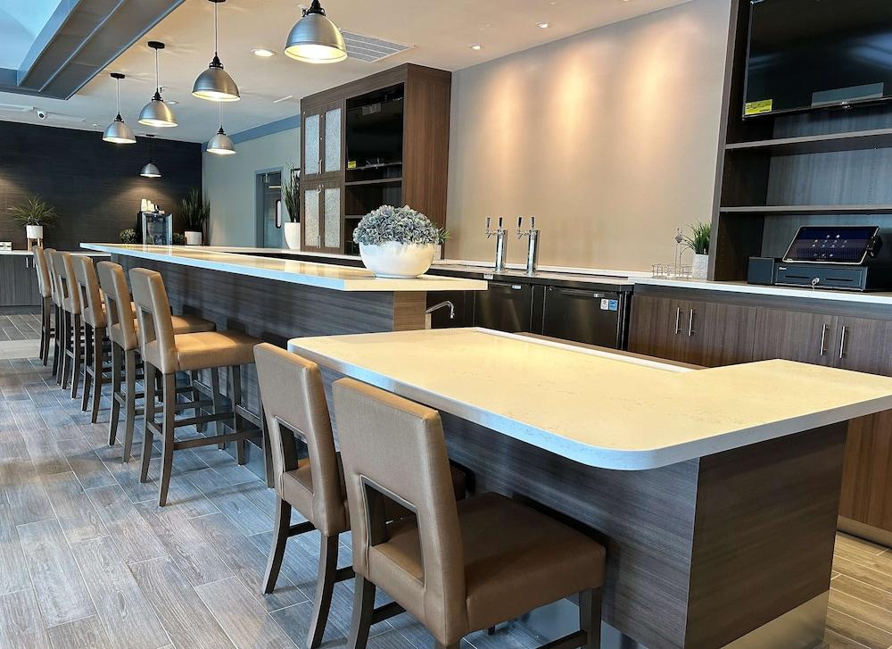 Best Western Premier Rockville Hotel & Suites photo 28