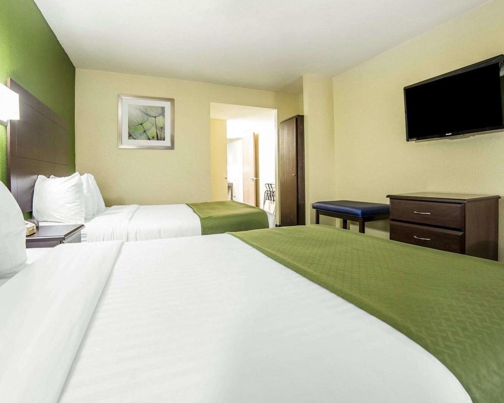 Quality Inn Needles photo 9