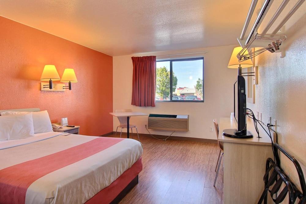 Park Inn by Radisson, Fargo West Acres photo 9