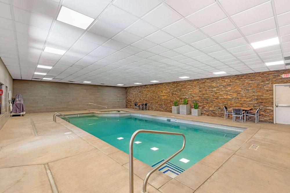 Best Western CottonTree Inn photo 36