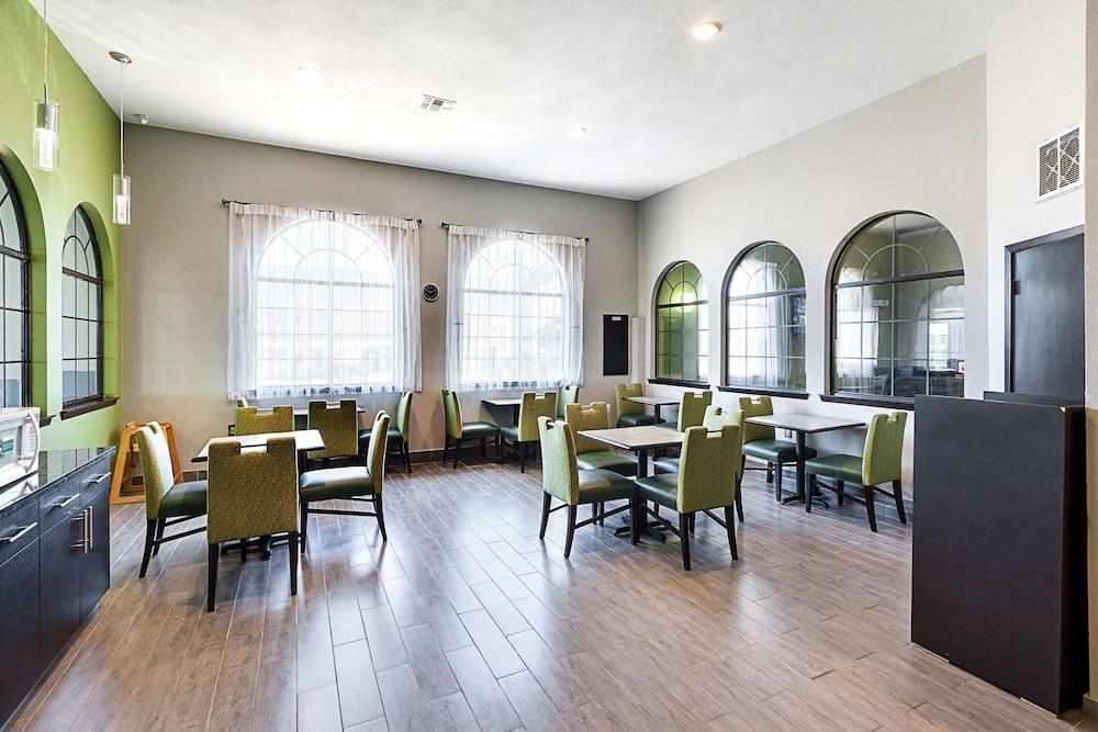 Quality Inn Mesquite - Dallas East photo 28