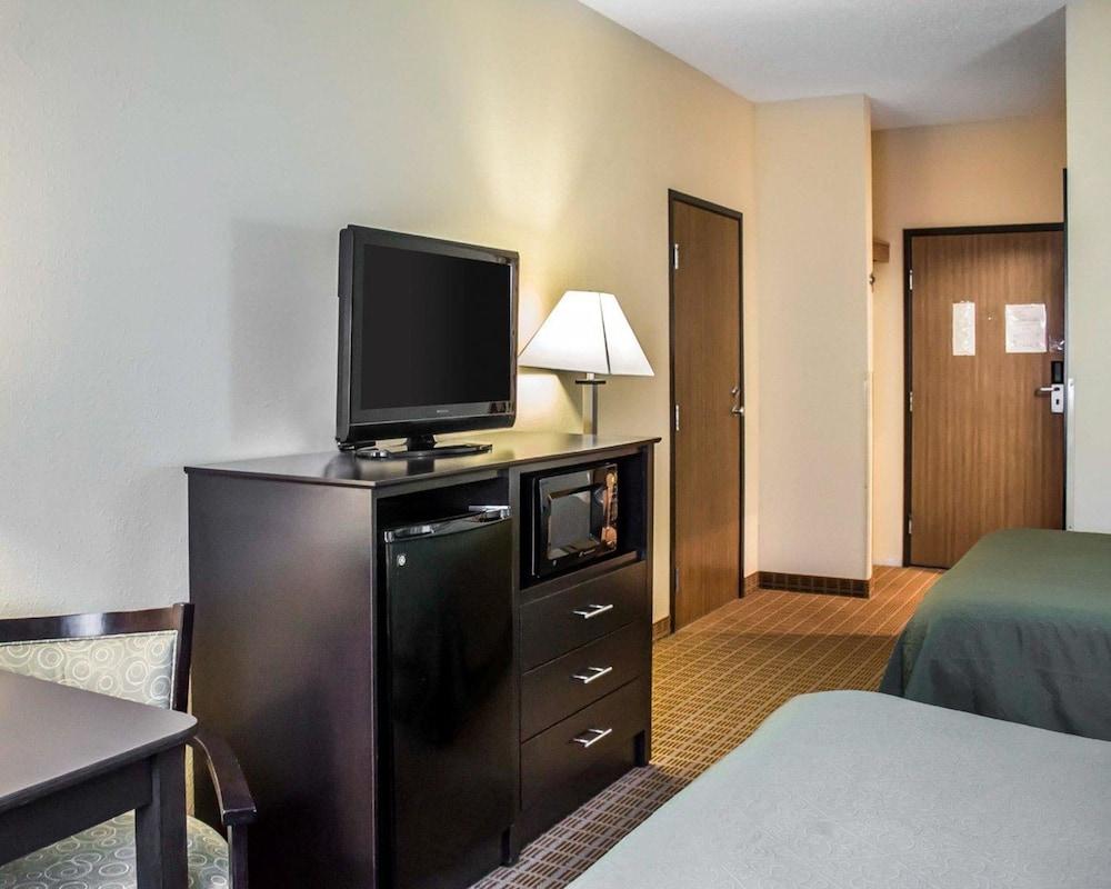 Quality Inn photo 19