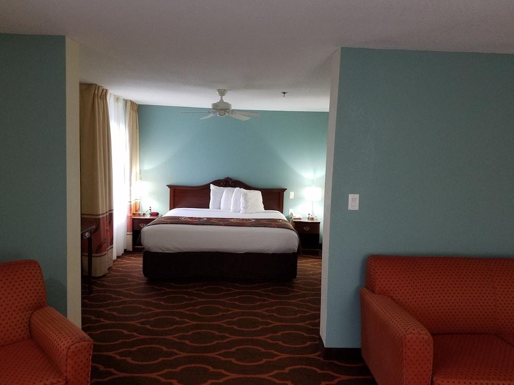 Baymont by Wyndham Grovetown Augusta photo 57
