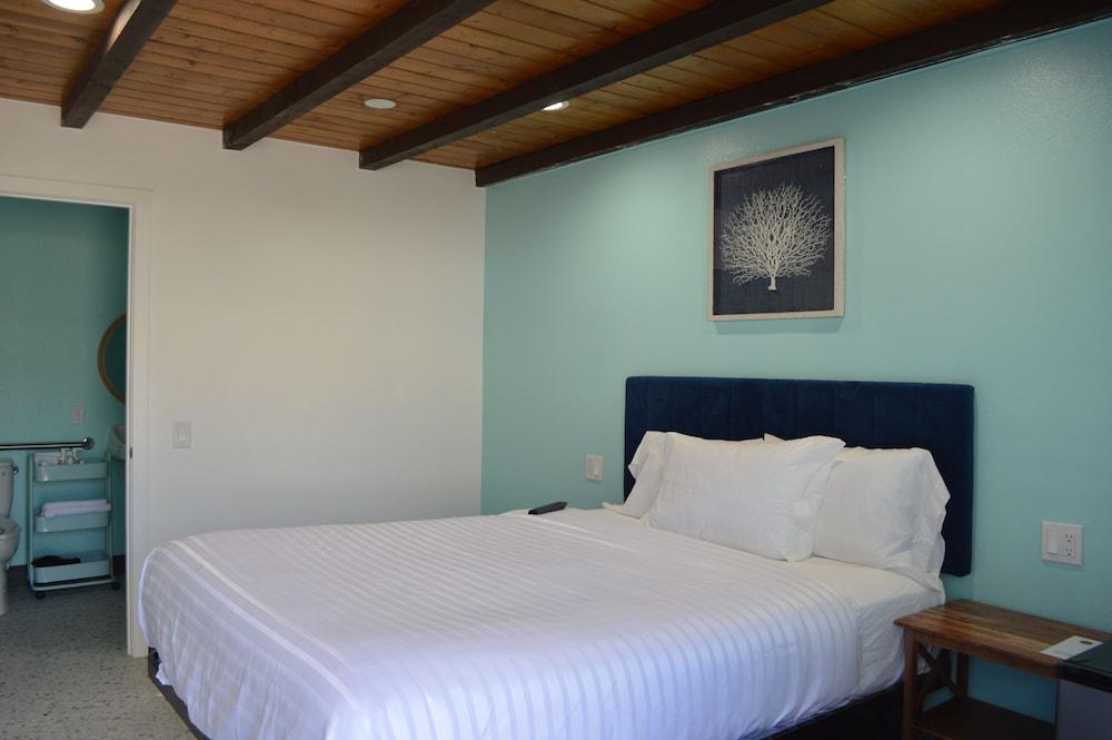 Calafia Inn photo 22