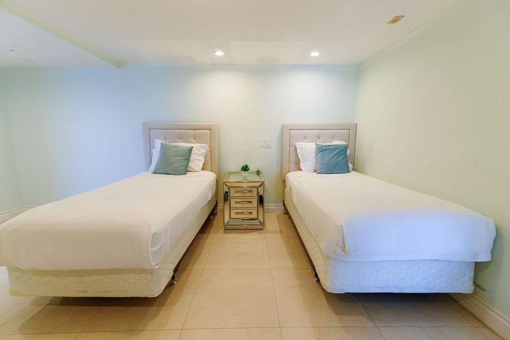 SeaStays Apartments photo 67