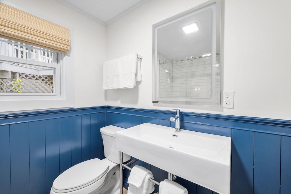 Marina Bay Cottages photo 59