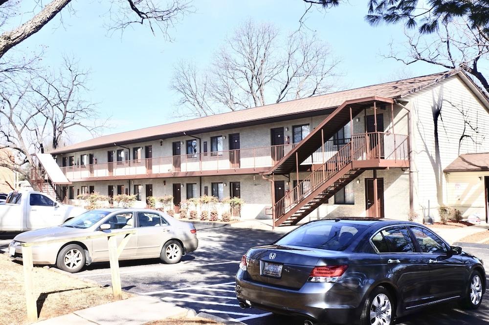 Affordable Corporate Suites - Lanford photo 39