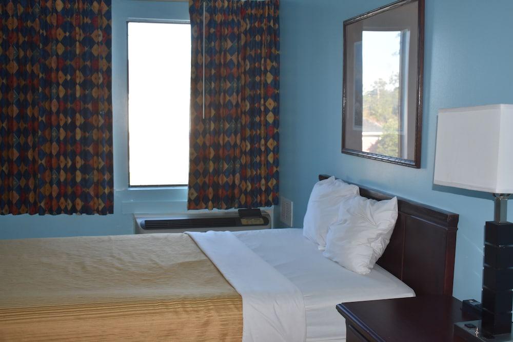 GUEST COTTAGES & SUITES photo 1