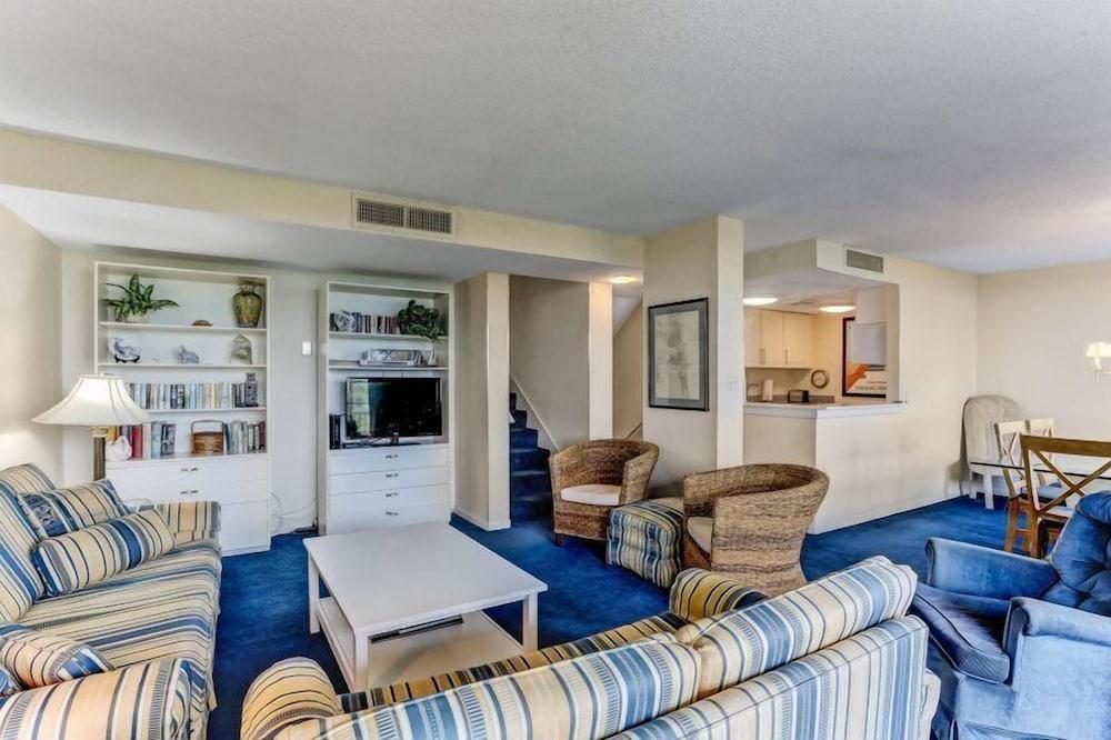 1127 Beach Walker photo 50