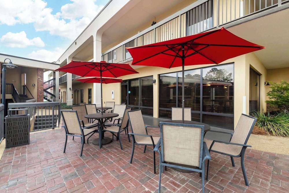 Best Western Colonial Inn photo 14