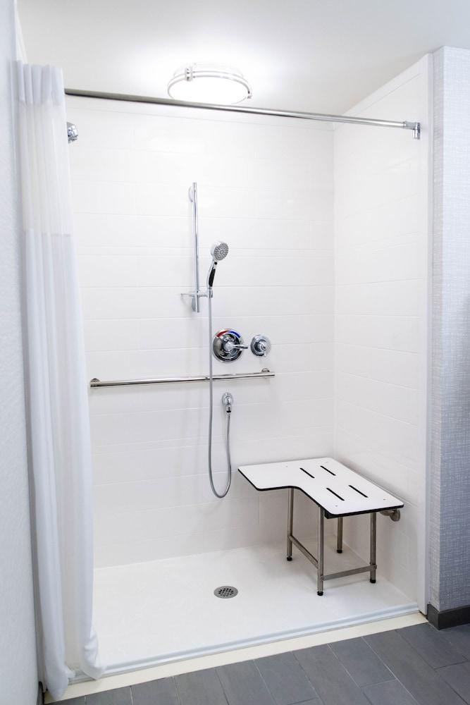 Hampton Inn Paris photo 27