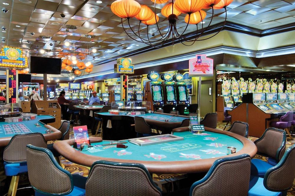 Fremont Hotel & Casino photo 21