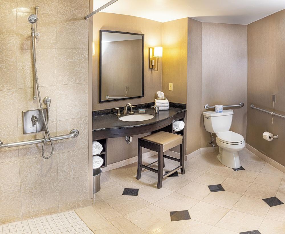 Grand Pequot Tower at Foxwoods photo 23