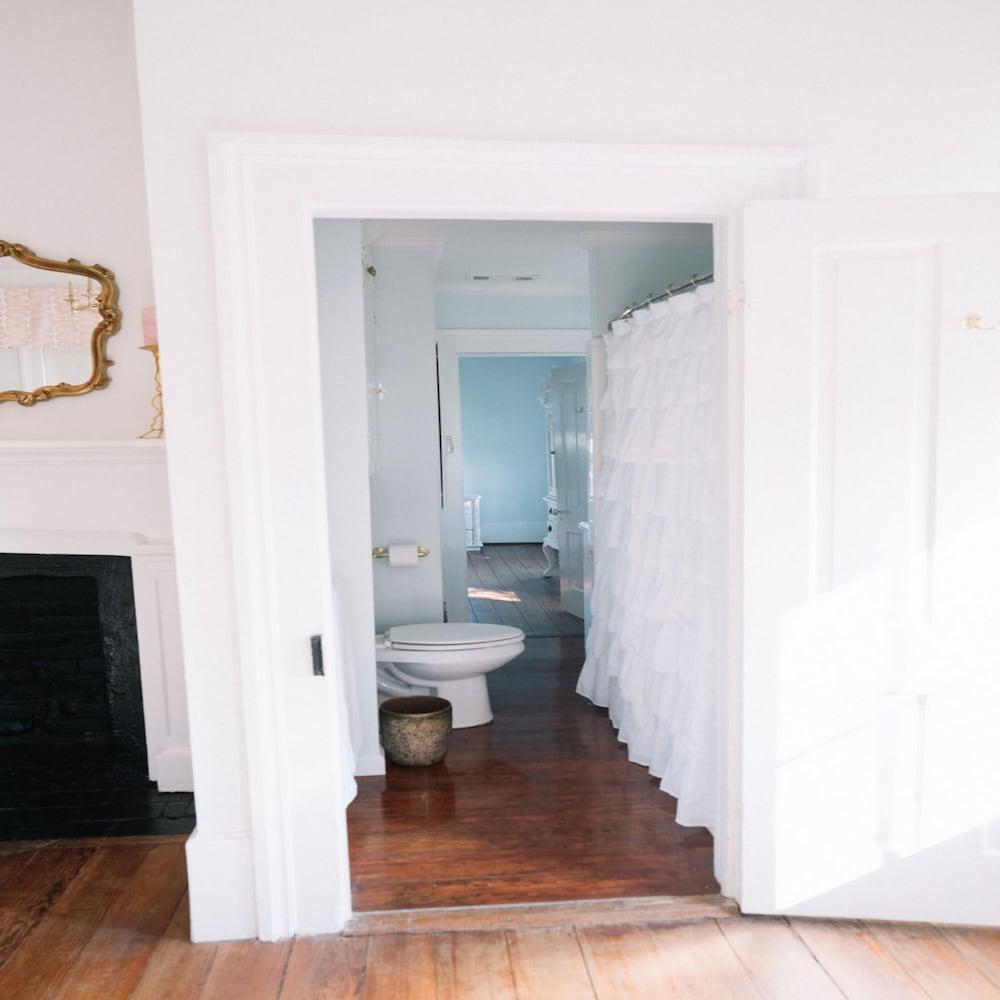 Historic Antebellum Manor photo 14